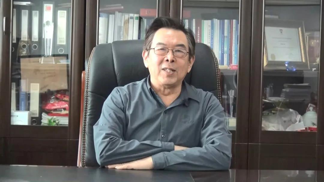 中國（guó）妖精影院樹（shù）脂協會理事長鄭塏：跨越周期（qī）、理（lǐ）性投（tóu）資、踐行循環 合（hé）成樹脂迎來雙碳（tàn）大考