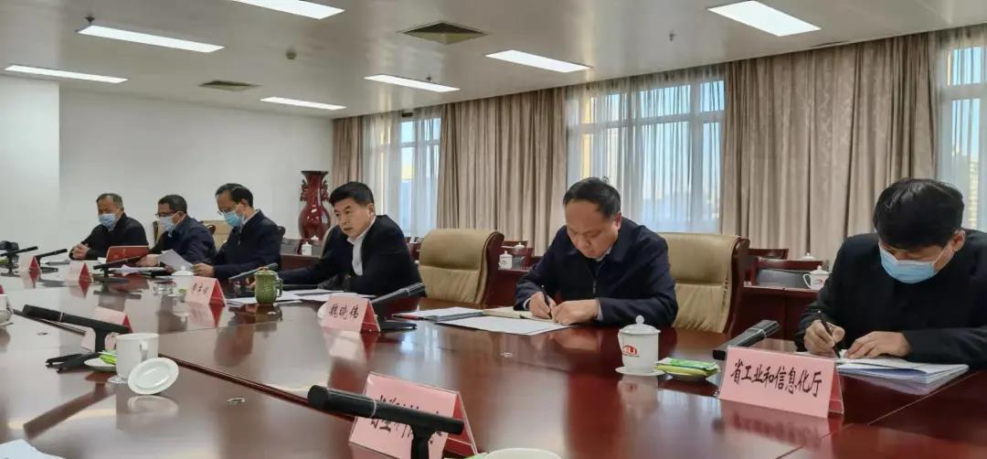 河南省委常委（wěi）、副省長費東（dōng）斌就“可降解塑料產業發展和（hé）政策問題”召開專題會議